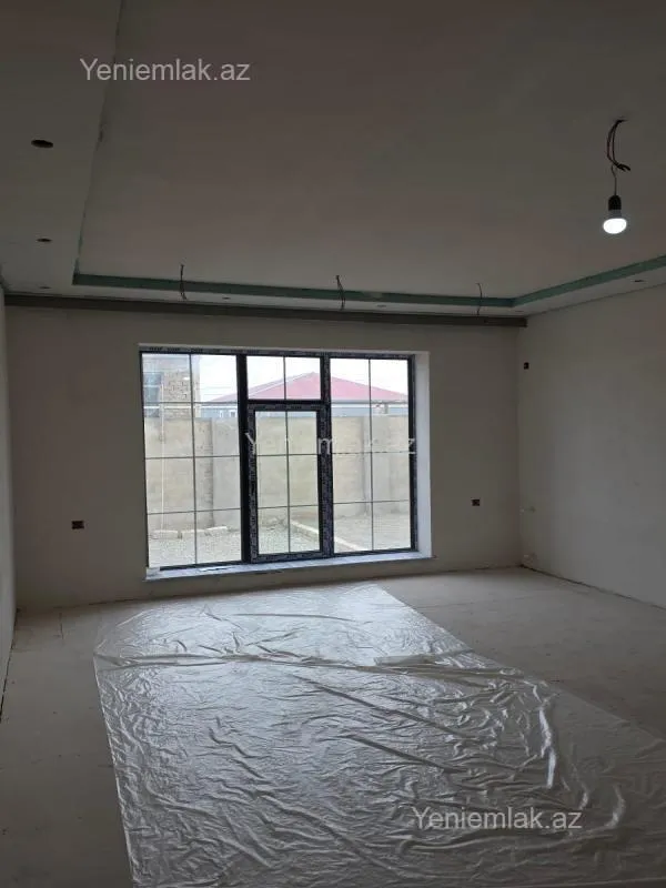 Satılır 4 otaqlı həyət evi