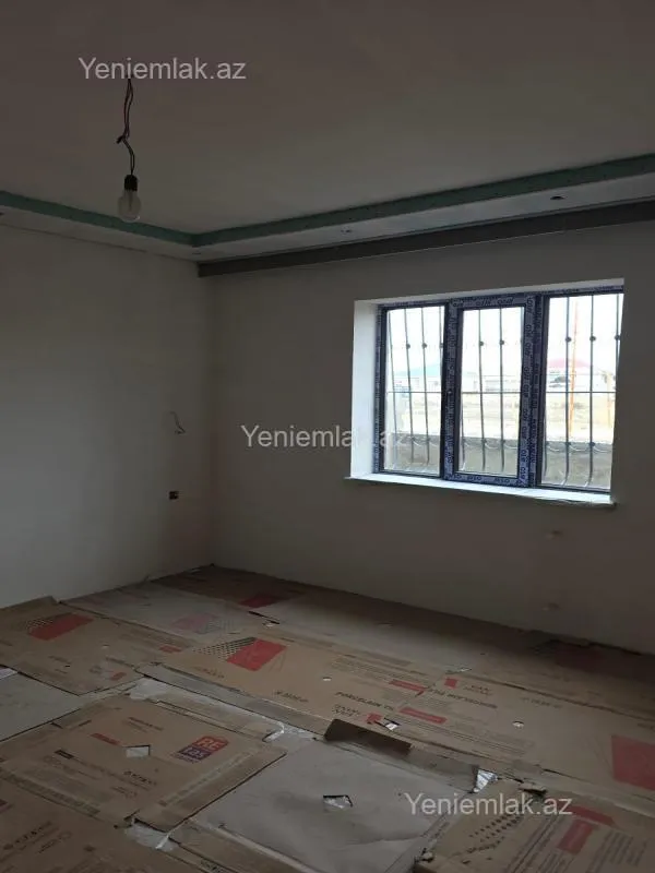 Satılır 4 otaqlı həyət evi