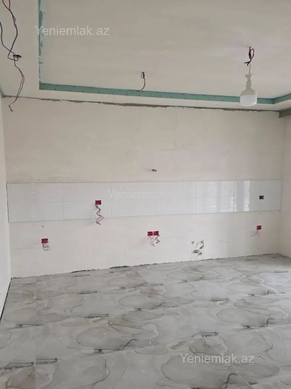 Satılır 4 otaqlı həyət evi