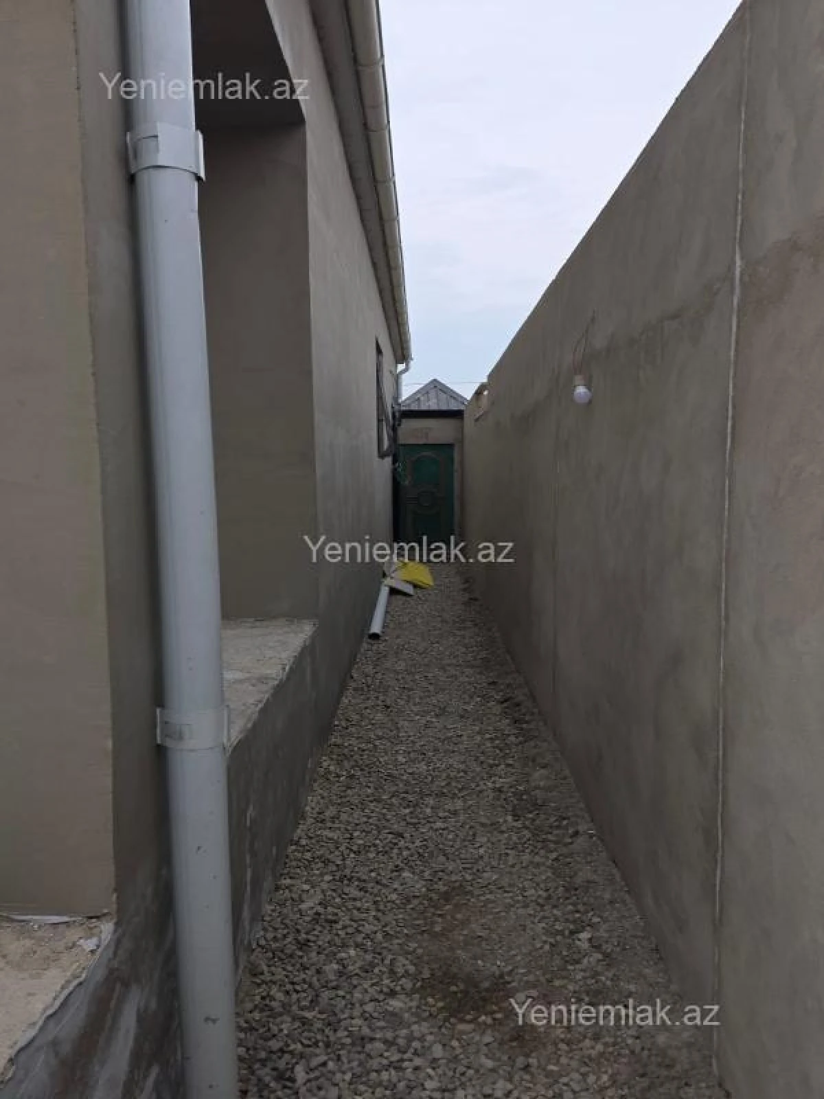 Satılır 4 otaqlı həyət evi