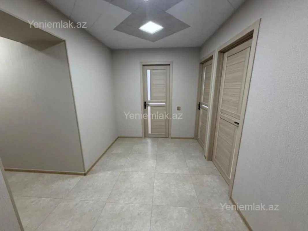 Satılır 3 otaqlı köhnə tikili 70 m²