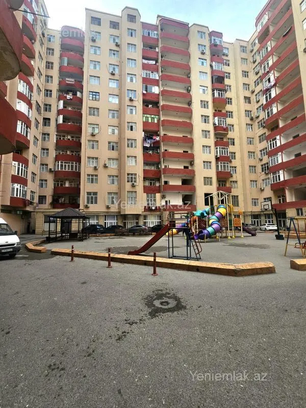 Satılır 3 otaqlı yeni tikili 140 m²