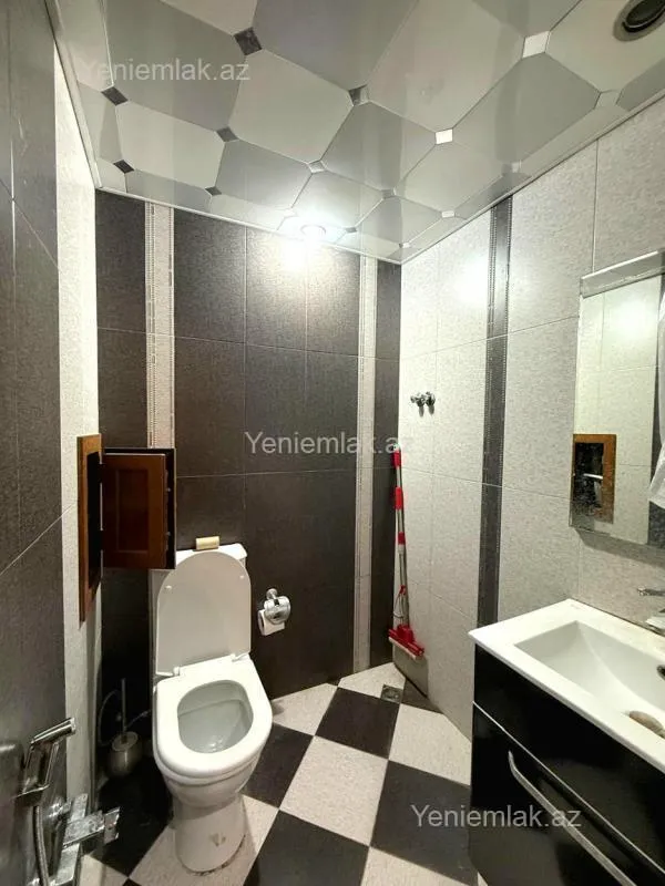 Satılır 3 otaqlı yeni tikili 140 m²