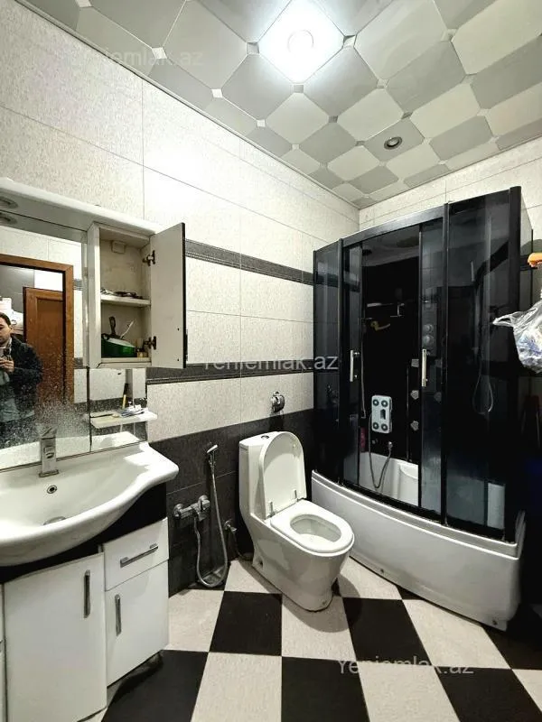 Satılır 3 otaqlı yeni tikili 140 m²