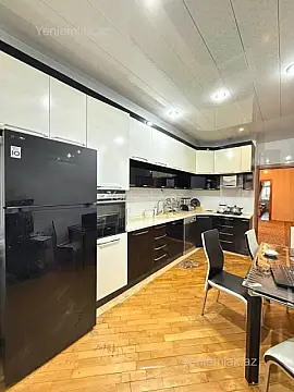 Satılır 3 otaqlı yeni tikili 140 m²