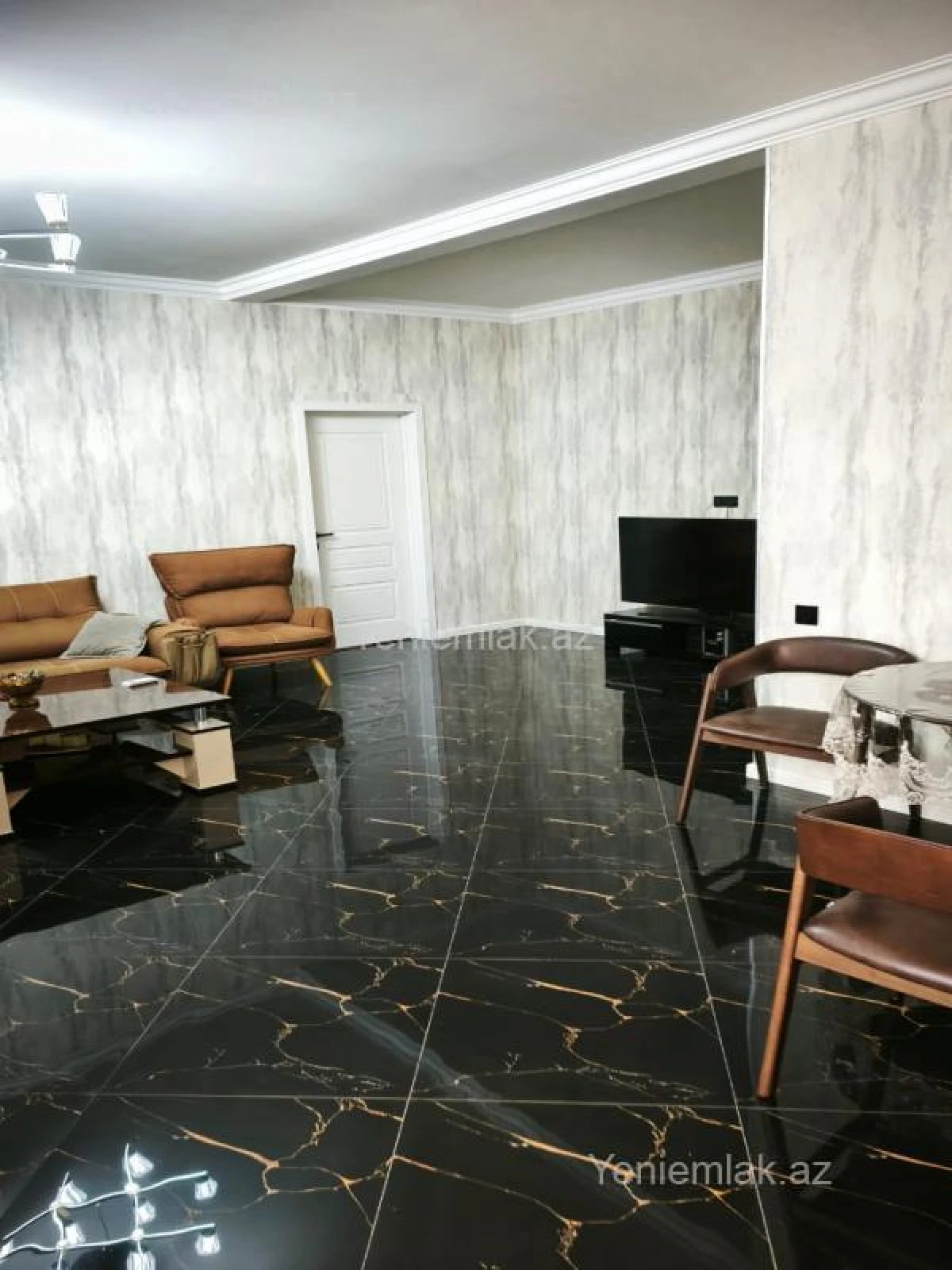 Satılır 2 otaqlı həyət evi 67 m²