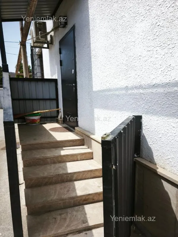 Satılır 2 otaqlı həyət evi 67 m²