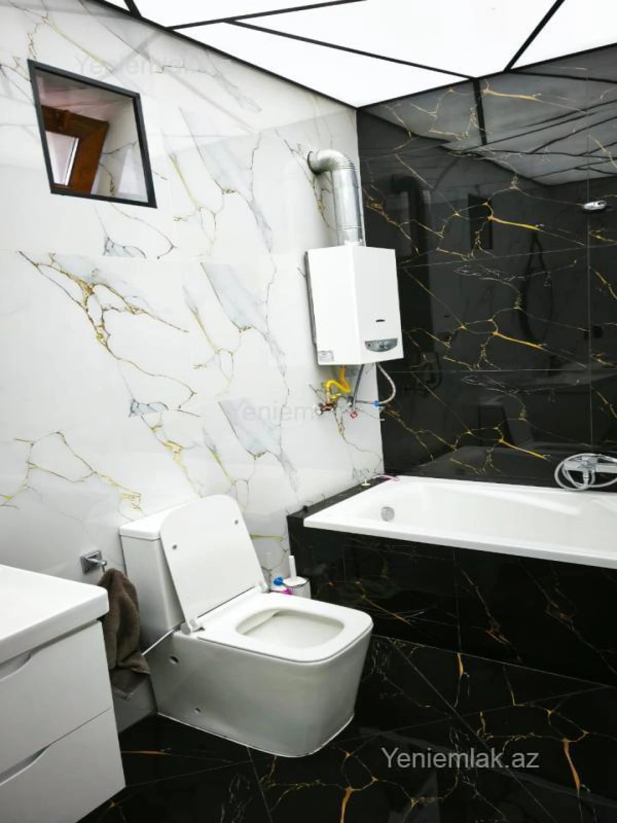 Satılır 2 otaqlı həyət evi 67 m²