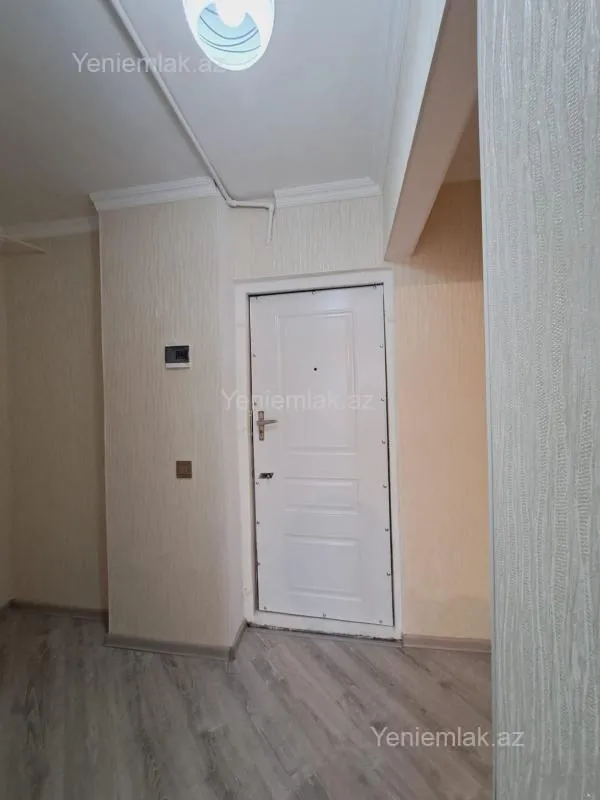 Satılır 1 otaqlı köhnə tikili 36 m²