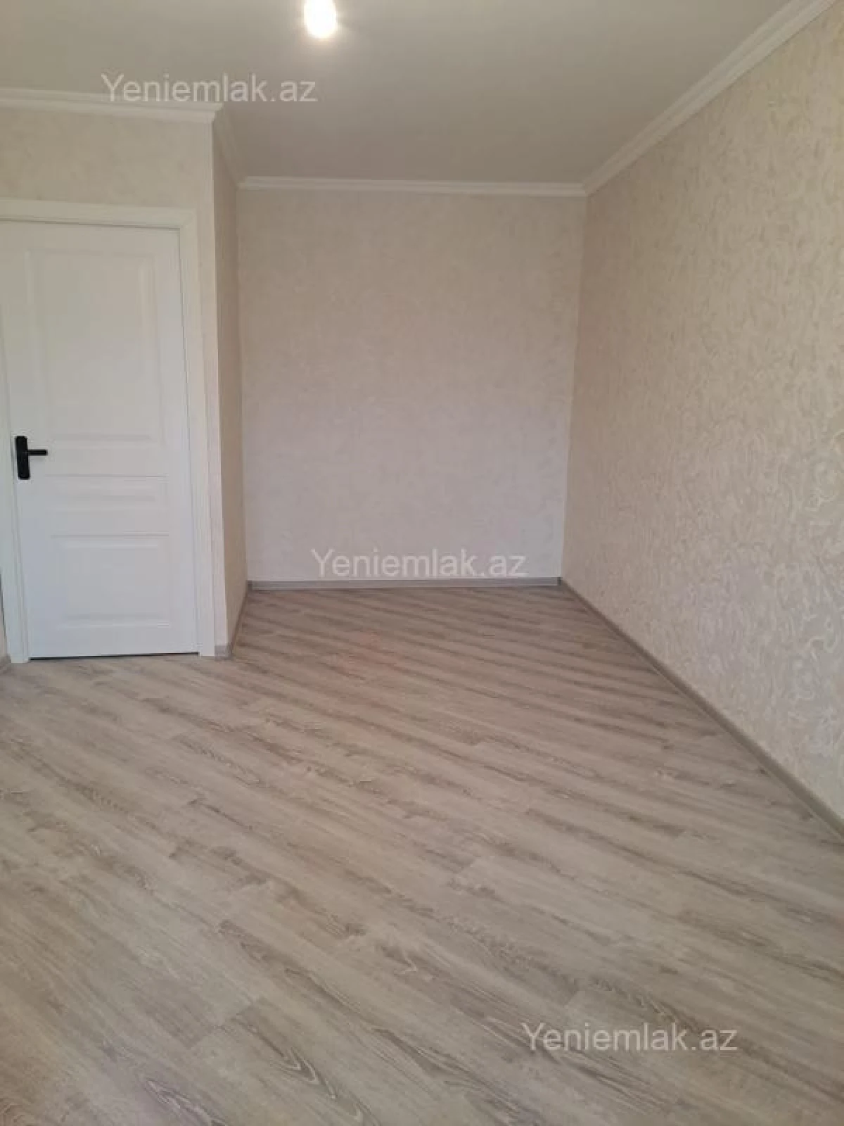 Satılır 1 otaqlı köhnə tikili 36 m²
