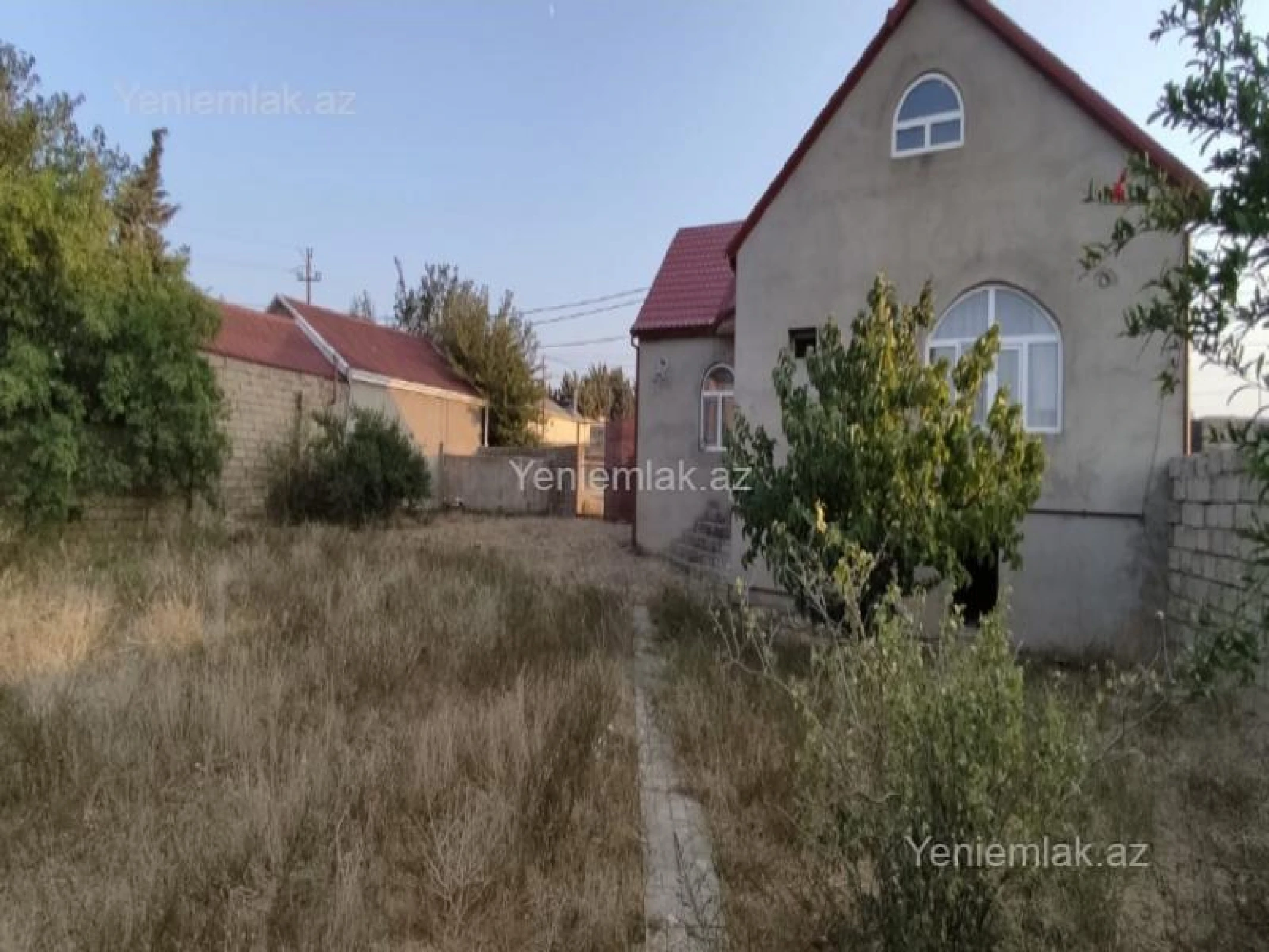 Satılır 3 otaqlı həyət evi 100 m²