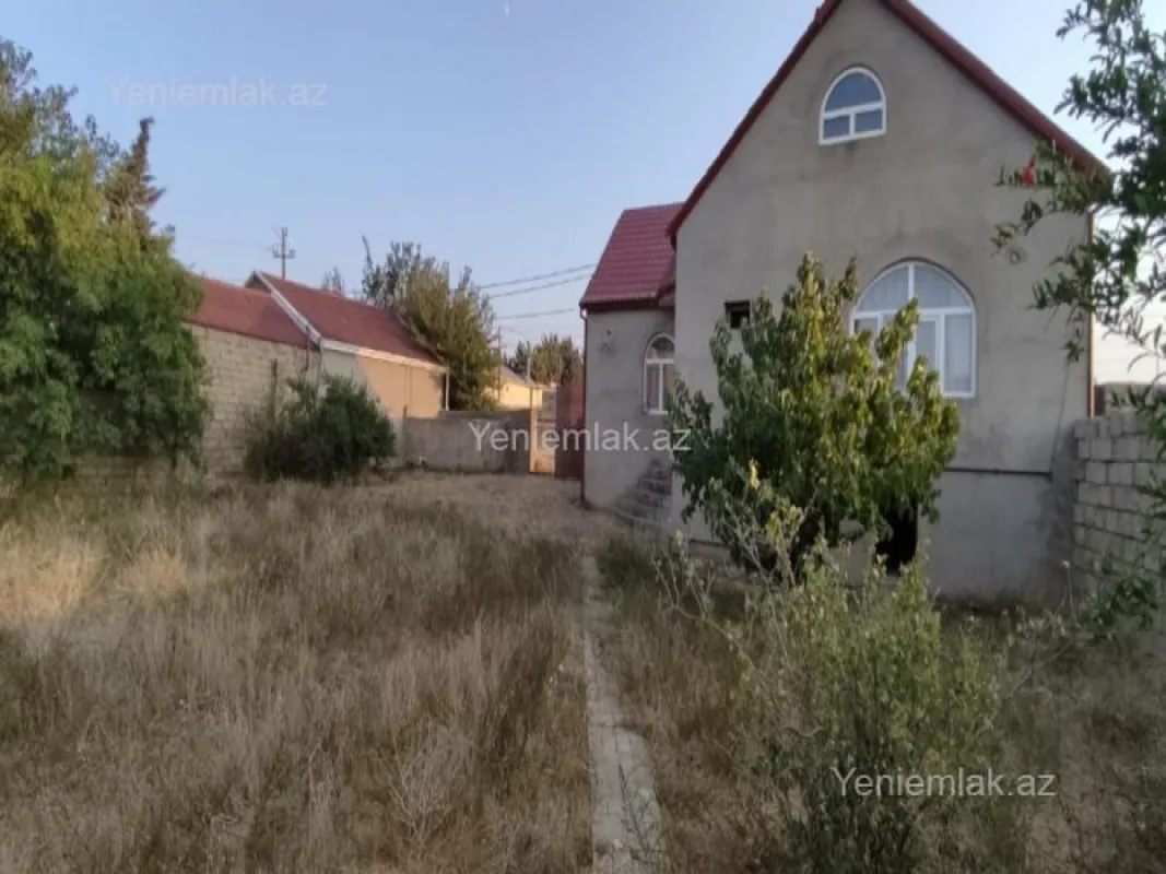 Satılır 3 otaqlı həyət evi 100 m²