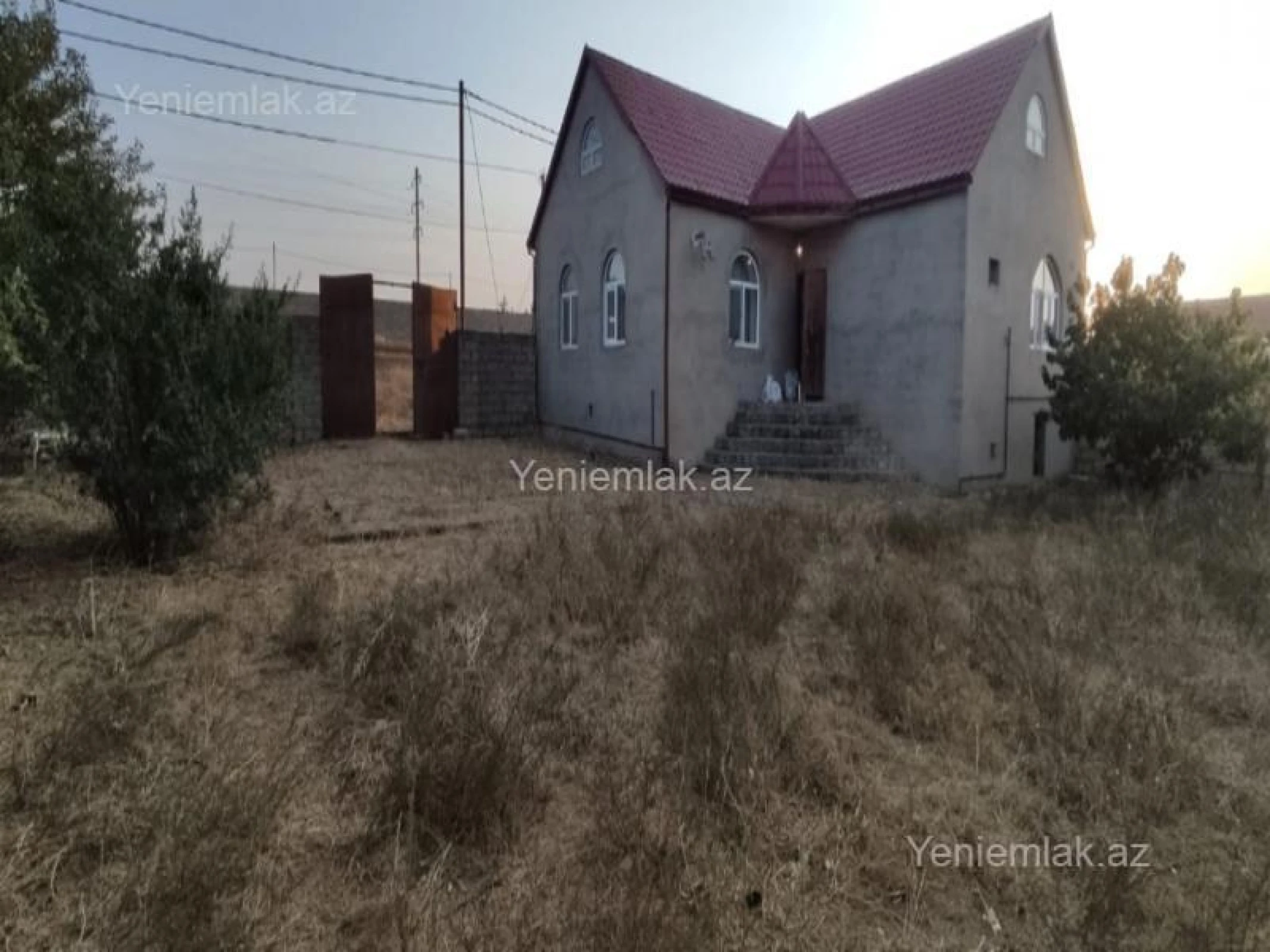 Satılır 3 otaqlı həyət evi 100 m²