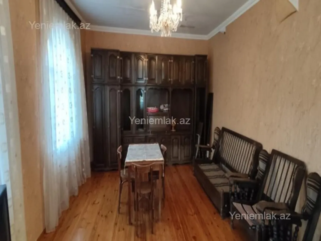 Satılır 3 otaqlı həyət evi 100 m²