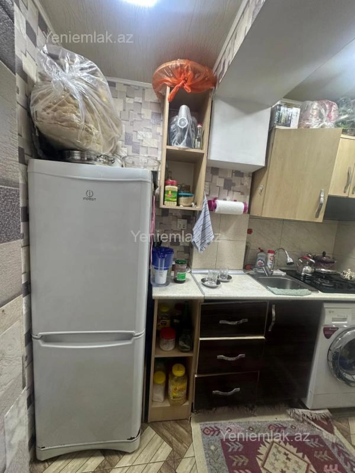 Satılır 2 otaqlı köhnə tikili 52 m²