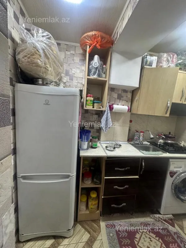 Satılır 2 otaqlı köhnə tikili 52 m²