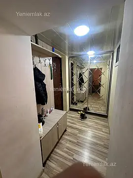 Satılır 2 otaqlı köhnə tikili 52 m²