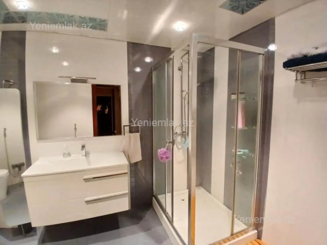 Satılır 4 otaqlı yeni tikili 162 m²