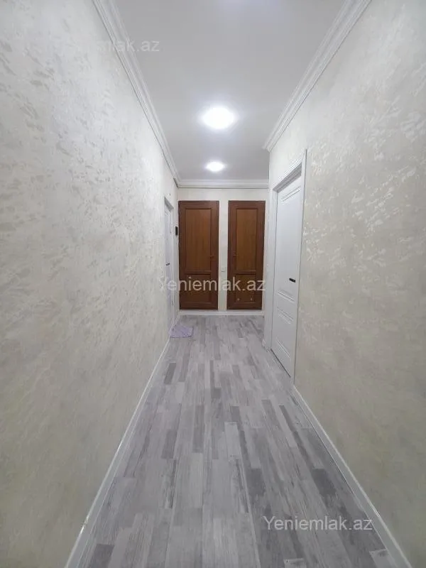 Satılır 2 otaqlı köhnə tikili 65 m²