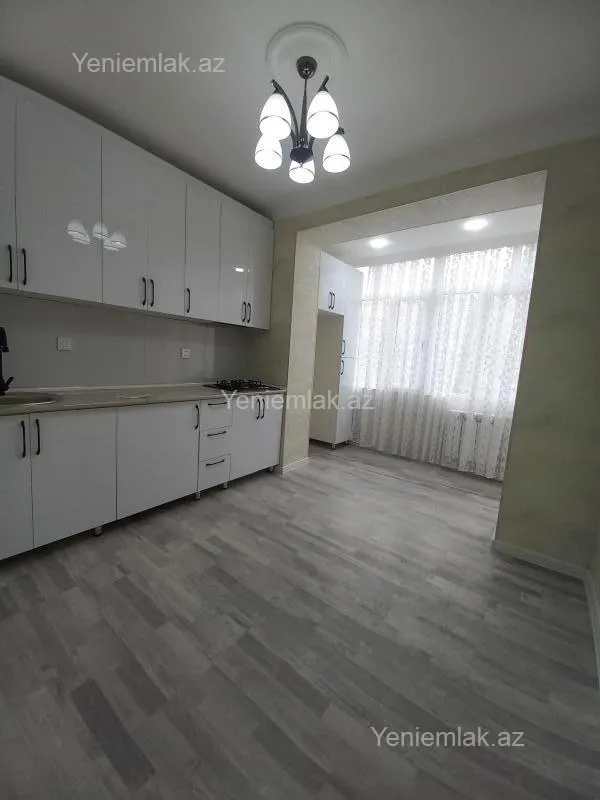 Satılır 2 otaqlı köhnə tikili 65 m²