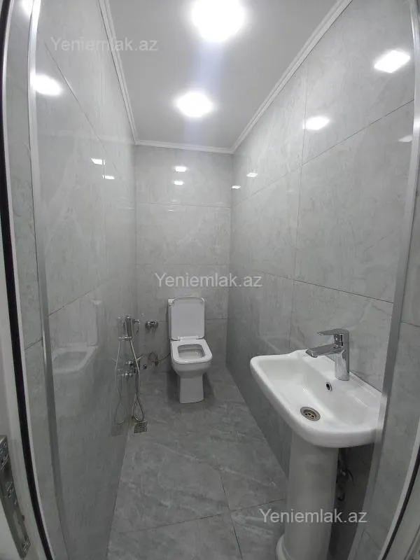 Satılır 2 otaqlı yeni tikili 66 m²