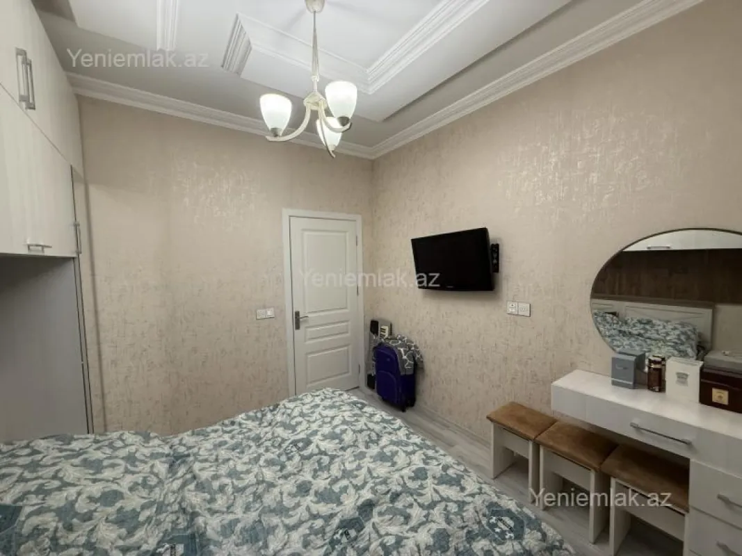 Satılır 2 otaqlı yeni tikili 90 m²