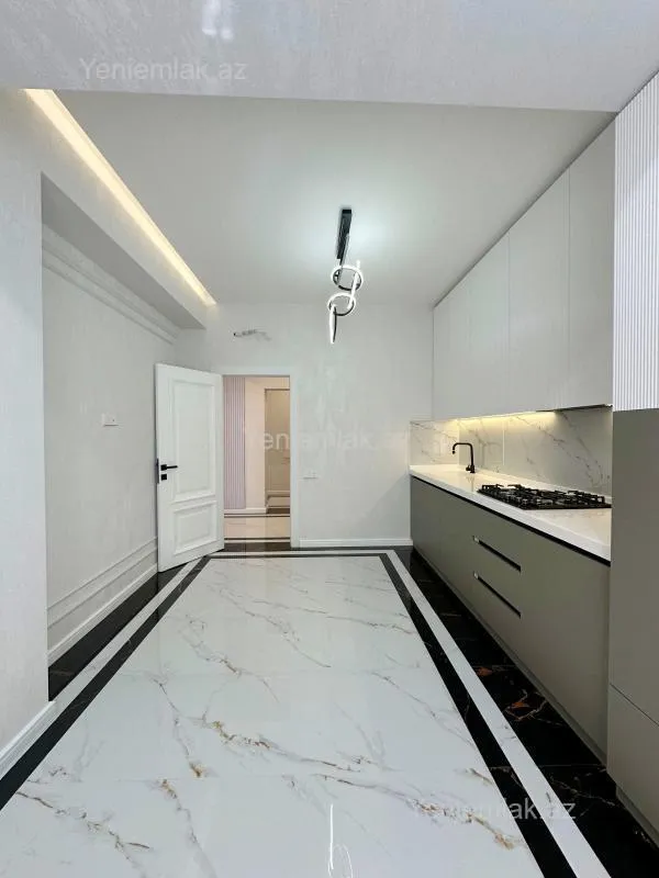 Satılır 3 otaqlı yeni tikili 102 m²