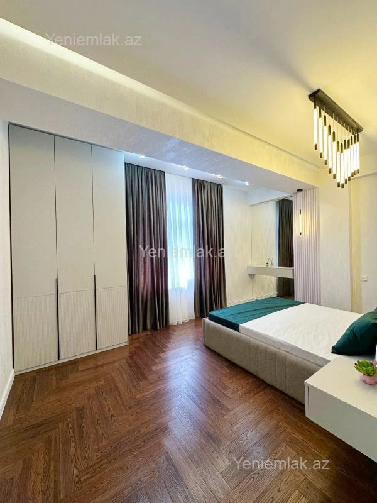 Satılır 3 otaqlı yeni tikili 102 m²