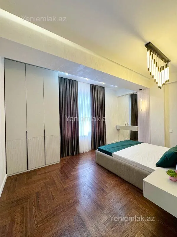 Satılır 3 otaqlı yeni tikili 102 m²