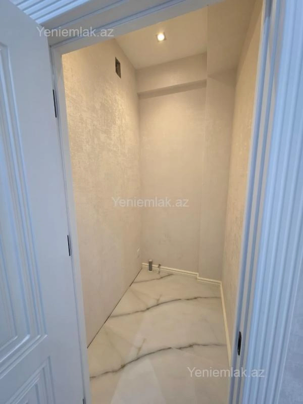 Satılır 2 otaqlı yeni tikili 55 m²