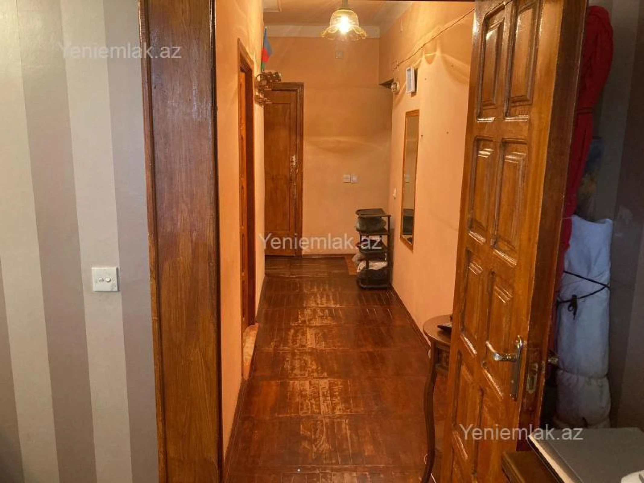 Satılır 3 otaqlı köhnə tikili 65 m²