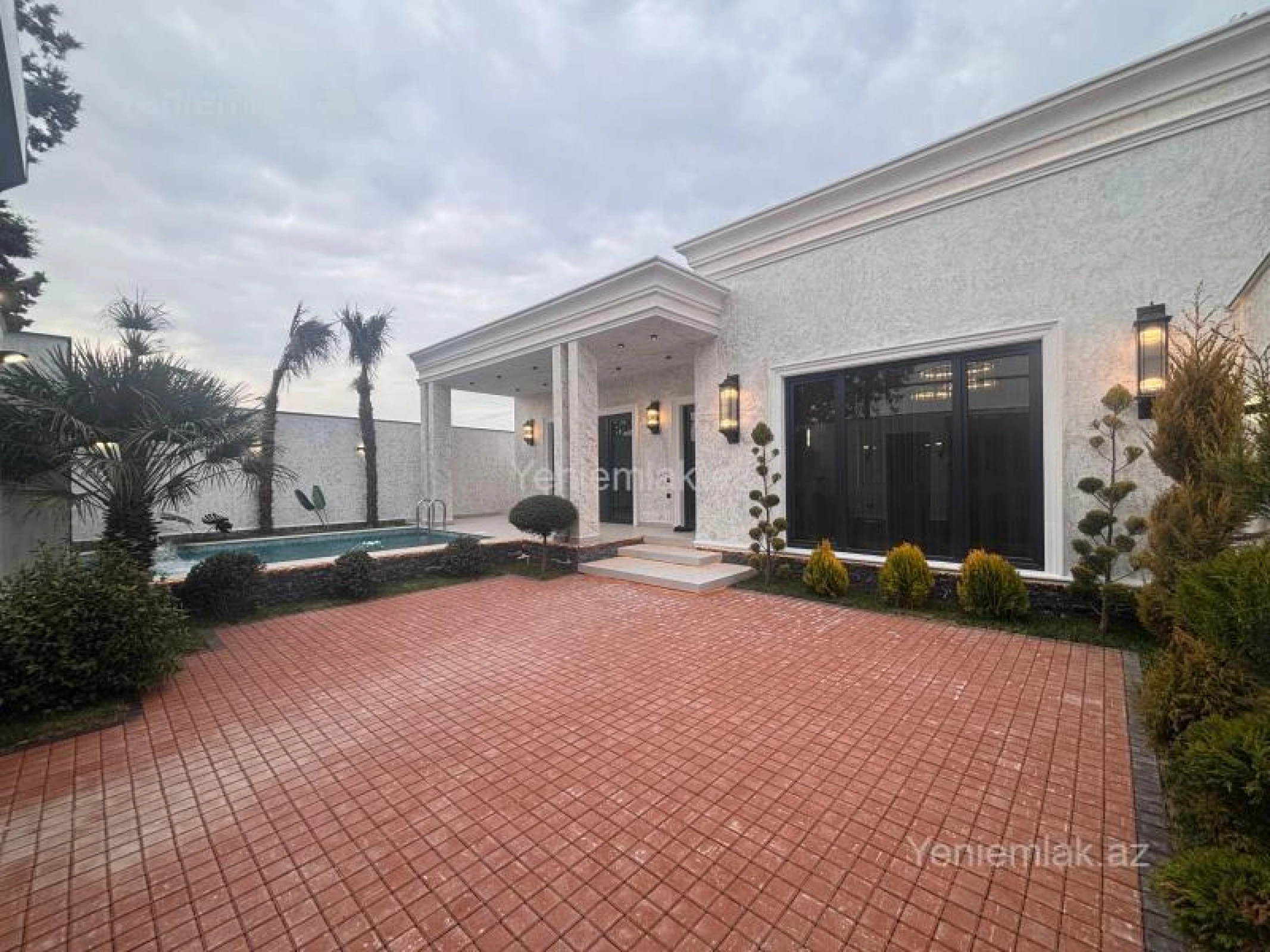 Satılır 4 otaqlı həyət evi 140 m²