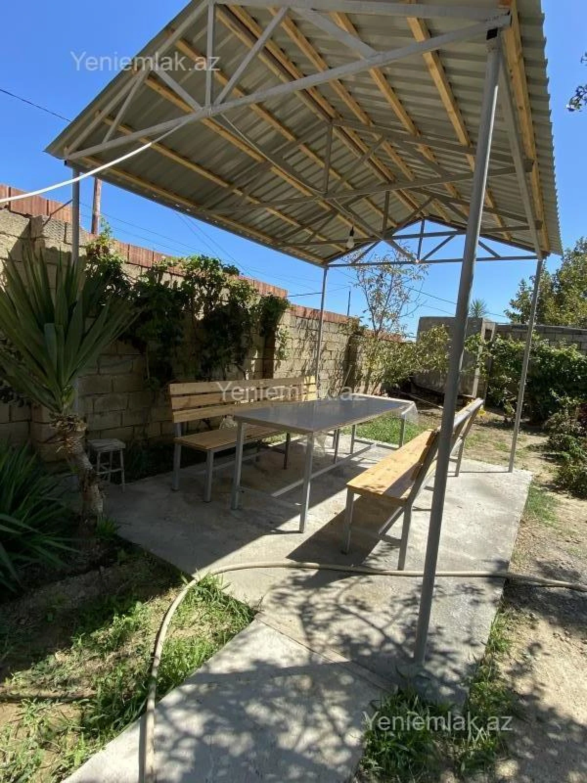 Satılır 7 otaqlı həyət evi 250 m²