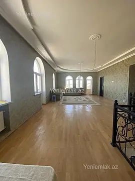 Satılır 7 otaqlı həyət evi 250 m²