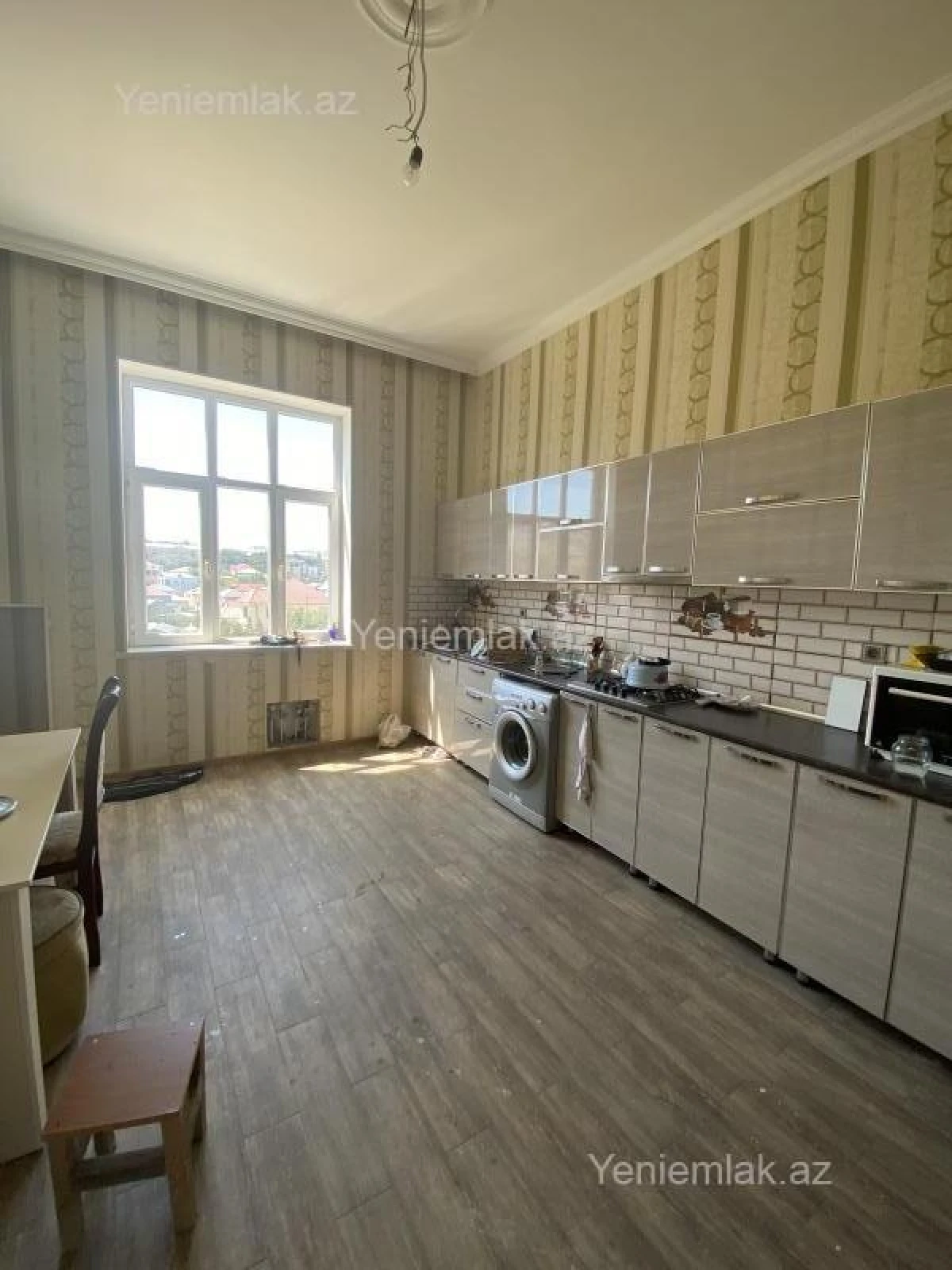 Satılır 7 otaqlı həyət evi 250 m²