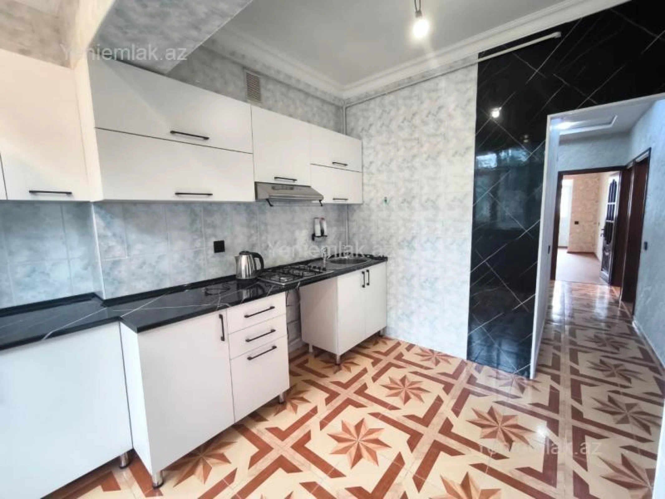 Satılır 3 otaqlı köhnə tikili 90 m²