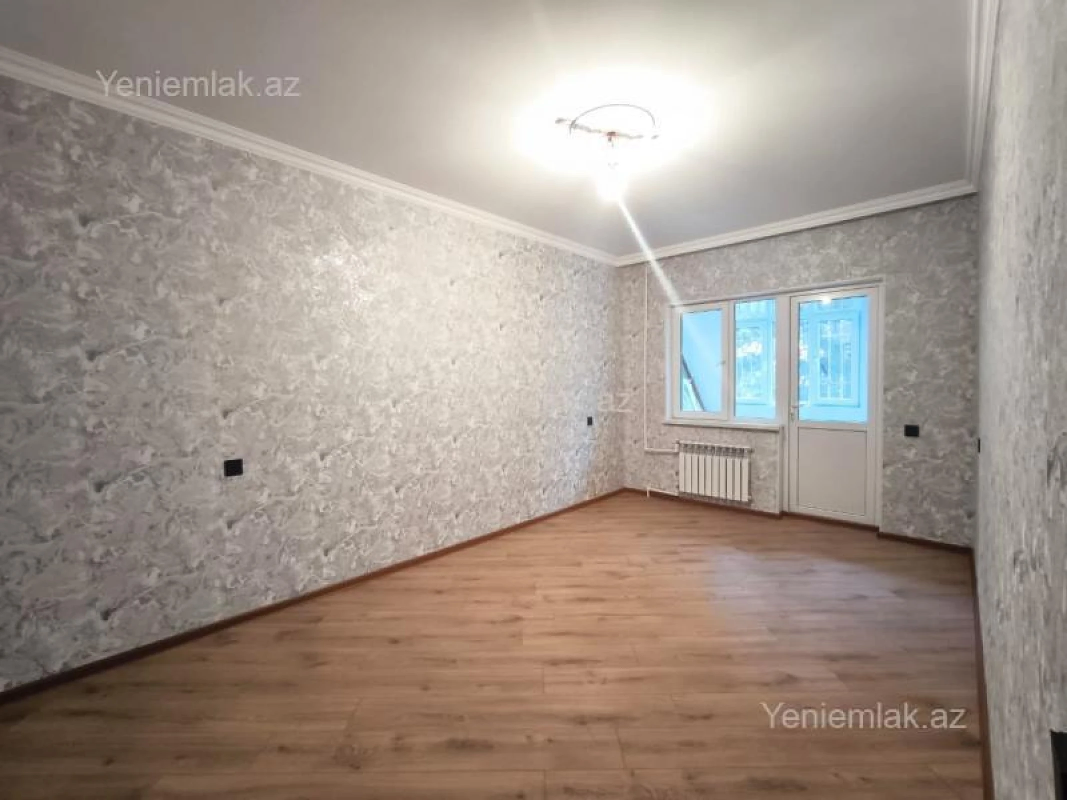 Satılır 3 otaqlı köhnə tikili 90 m²