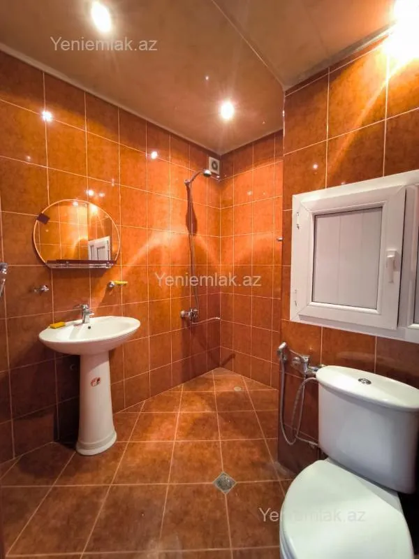 Satılır 3 otaqlı köhnə tikili 90 m²