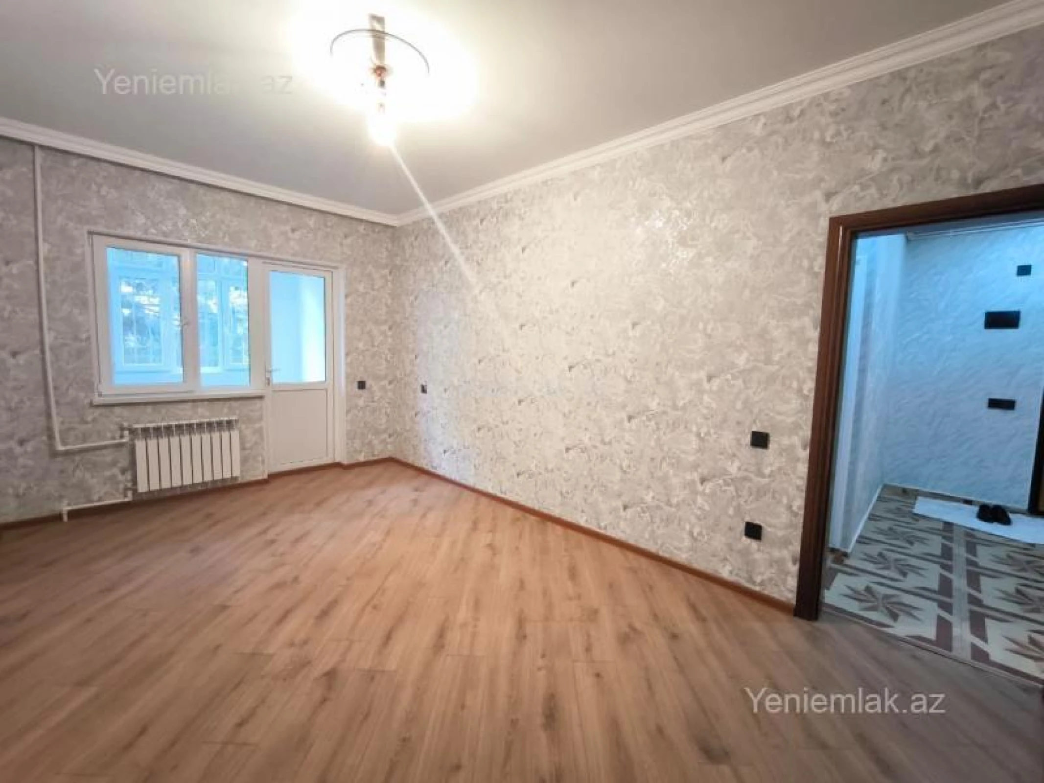 Satılır 3 otaqlı köhnə tikili 90 m²