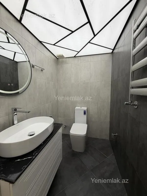 Satılır 2 otaqlı yeni tikili 88 m²