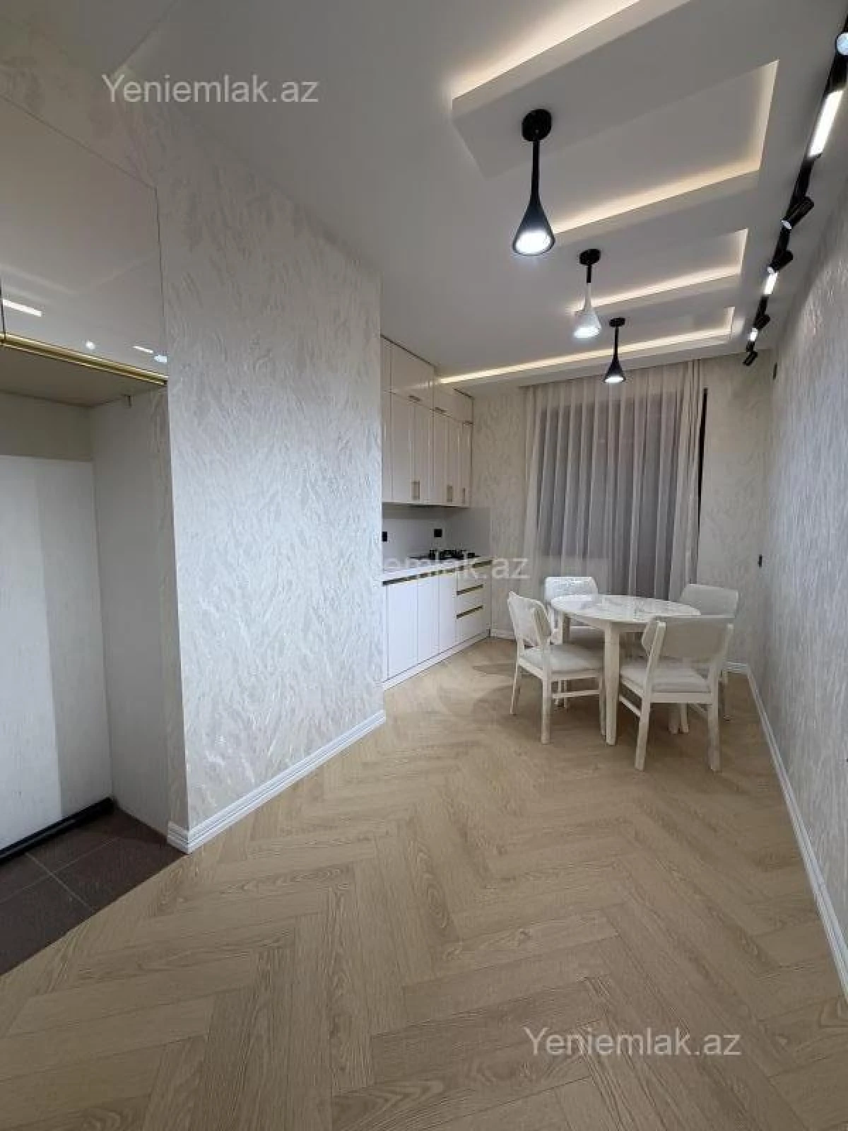 Satılır 2 otaqlı yeni tikili 88 m²