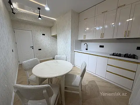 Satılır 2 otaqlı yeni tikili 88 m²