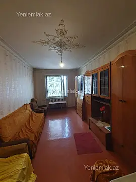 Satılır 3 otaqlı köhnə tikili 80 m²