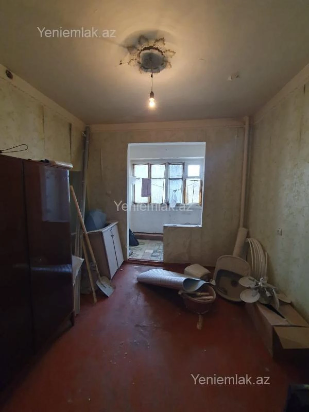 Satılır 3 otaqlı köhnə tikili 80 m²