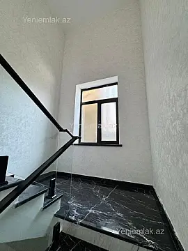 Satılır 5 otaqlı həyət evi 280 m²