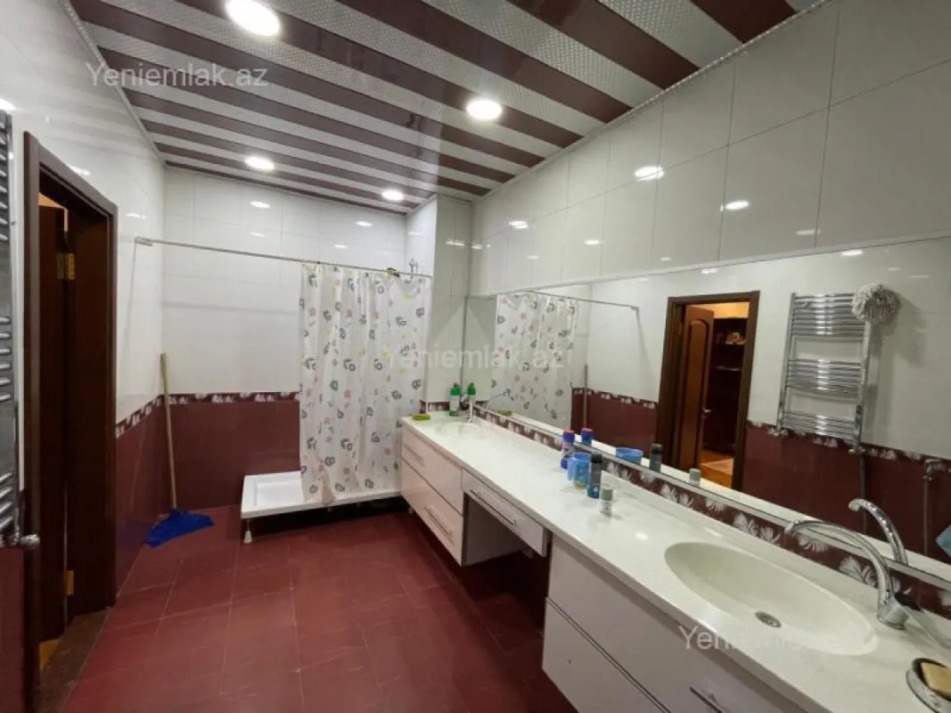 Satılır 3 otaqlı yeni tikili 141 m²