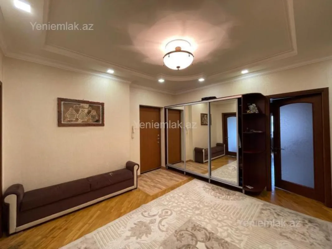 Satılır 3 otaqlı yeni tikili 141 m²