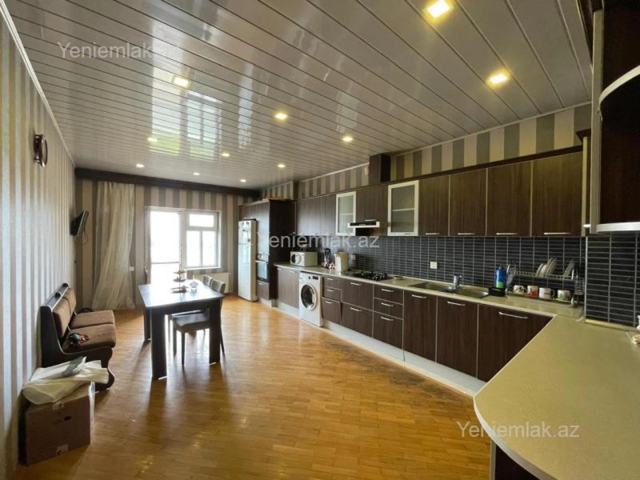 Satılır 3 otaqlı yeni tikili 141 m²