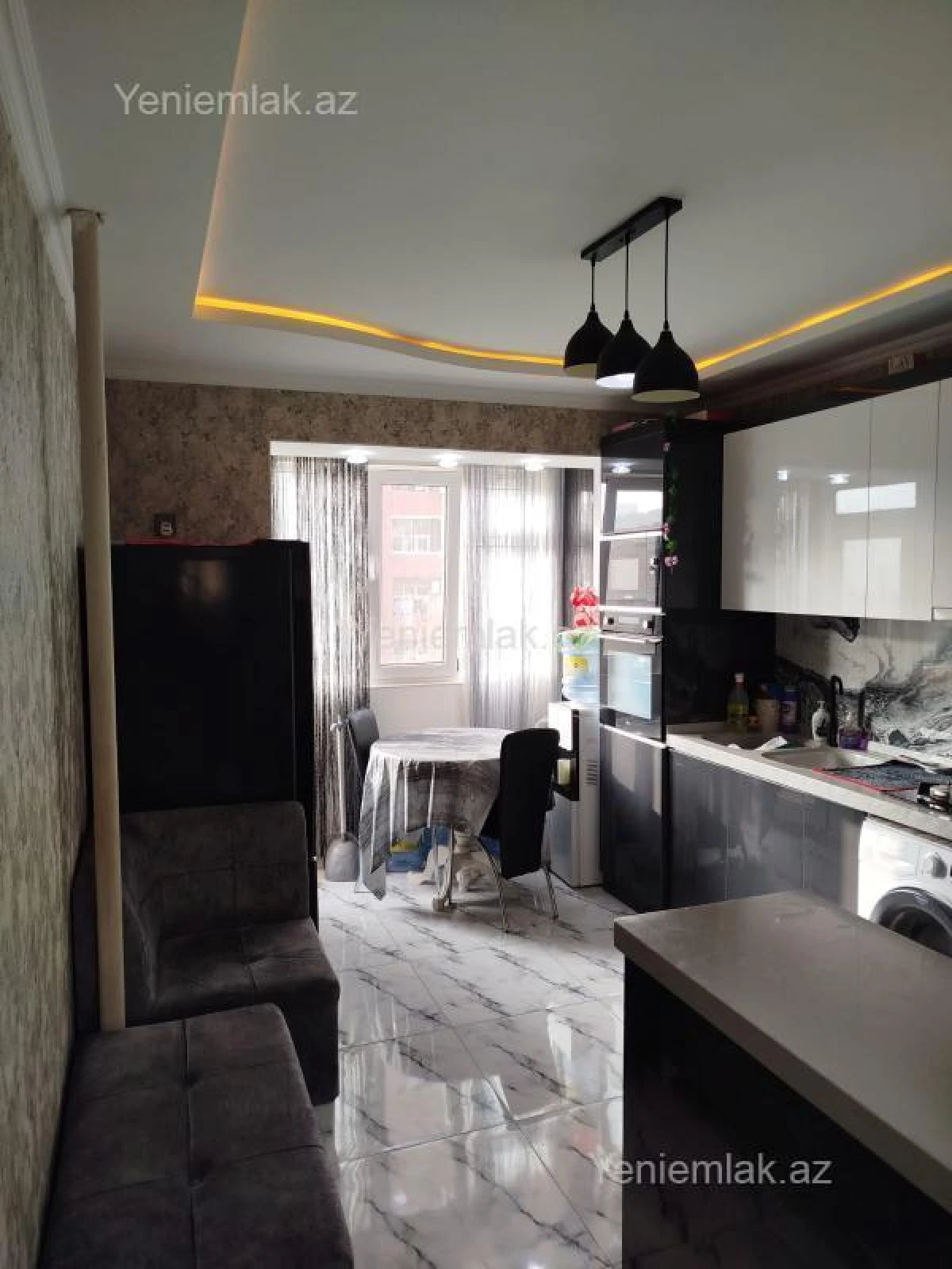 Satılır 2 otaqlı köhnə tikili 60 m²