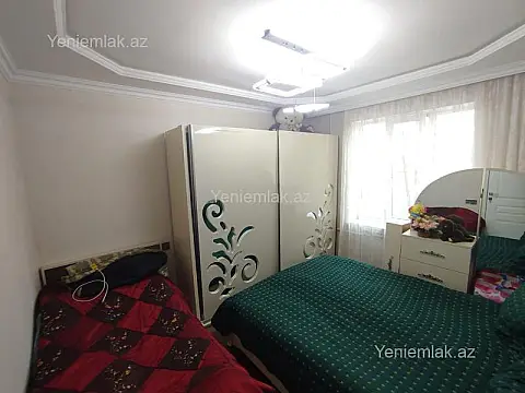 Satılır 2 otaqlı köhnə tikili 60 m²